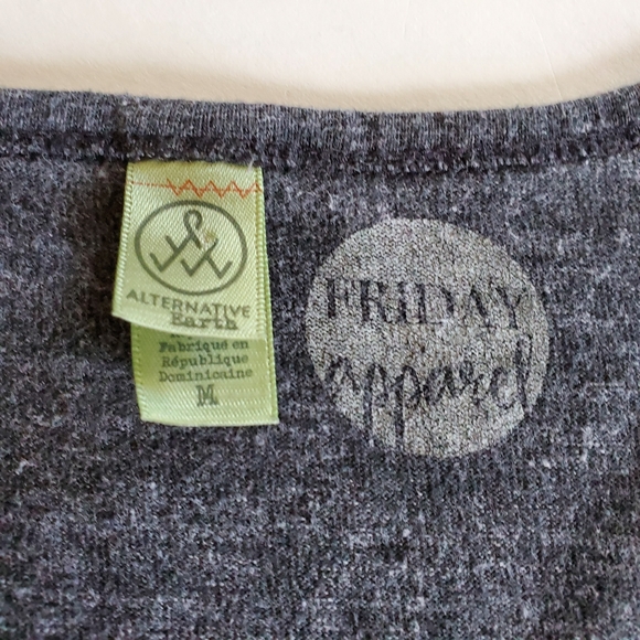 Friday apparel graphic tee size medium - Picture 3 of 7